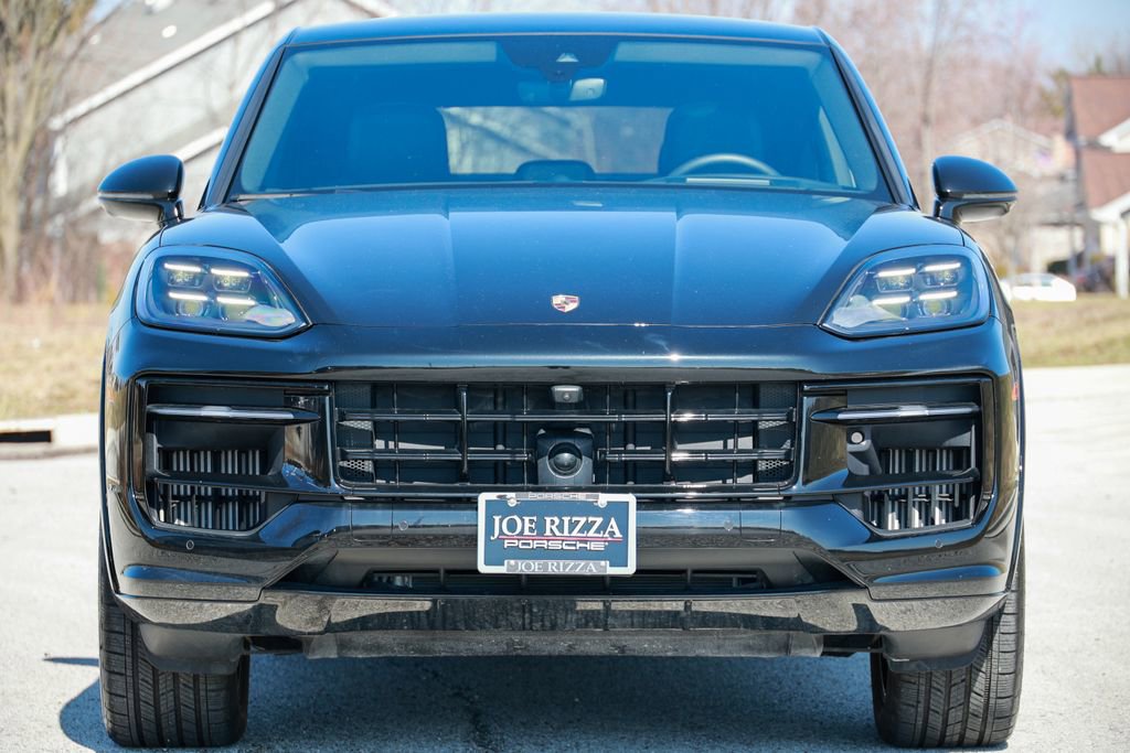 Certified 2025 Porsche Cayenne E-Hybrid Coupe image 7