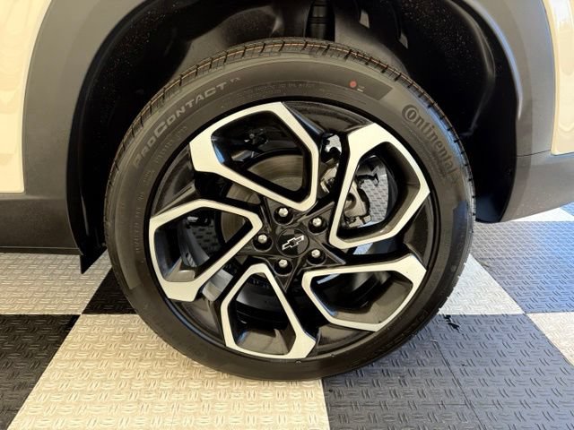 New 2026 Chevrolet Trax RS FWD image 14