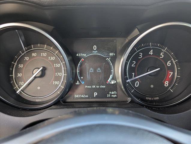 Used 2016 Jaguar F-TYPE Coupe image 9