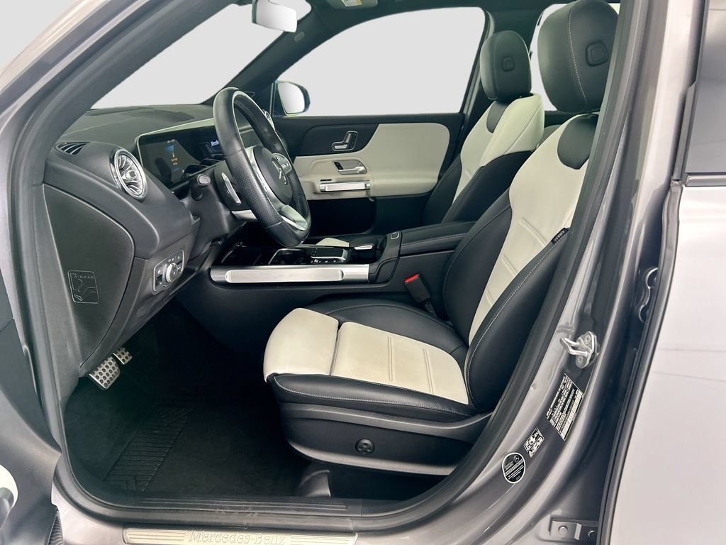 Used 2021 Mercedes-Benz GLB 250 image 17