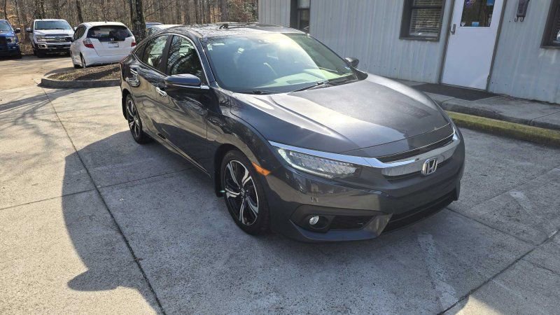 Used 2017 Honda Civic Touring image 7