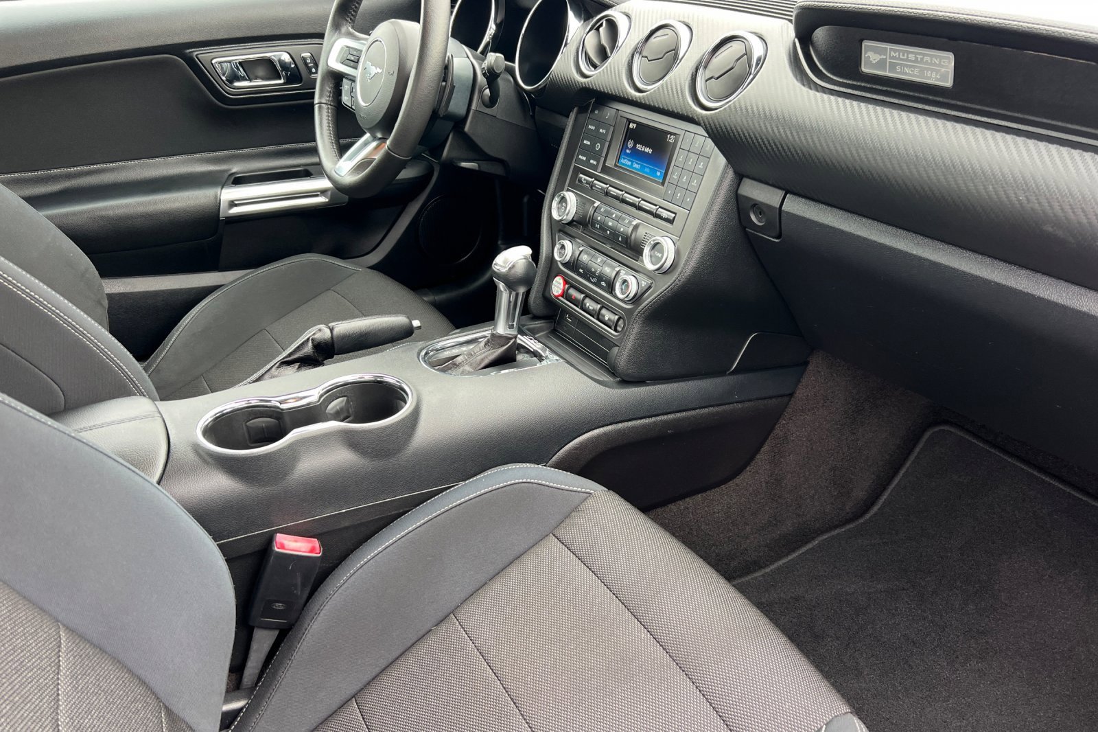 Used 2015 Ford Mustang Coupe image 15