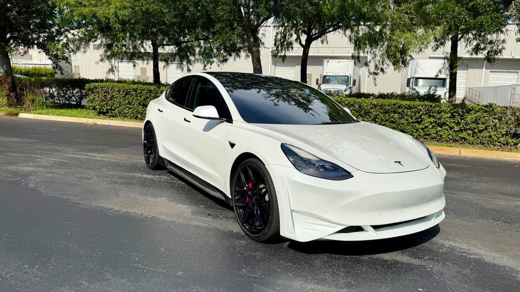 Used 2022 Tesla Model 3 Performance AWD/4WD image 2