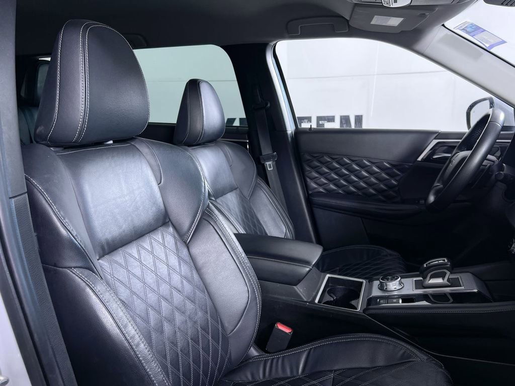 Used 2022 Mitsubishi Outlander SEL image 26