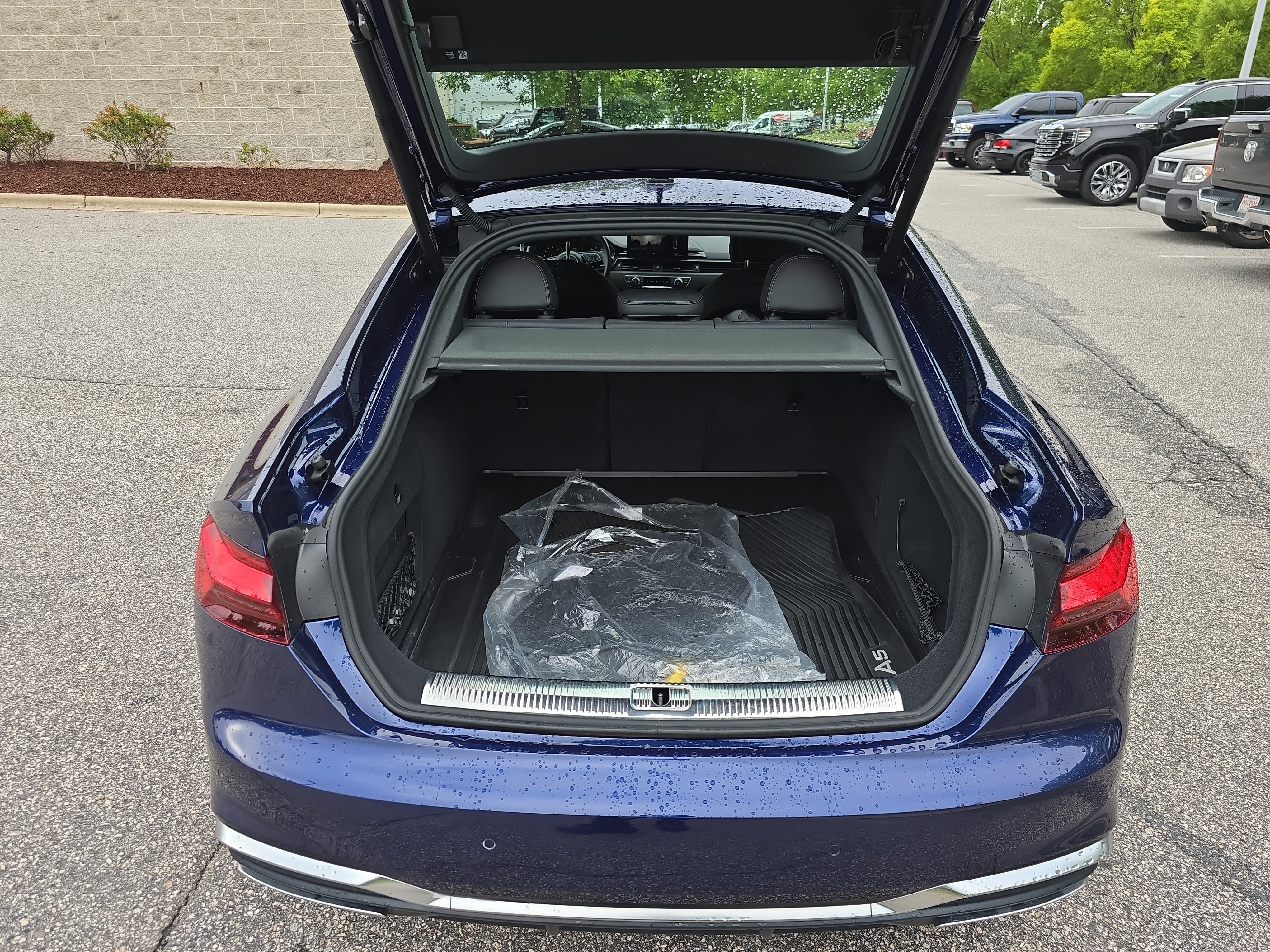 Used 2023 Audi A5 2.0T Premium w/ Convenience Package AWD/4WD image 12