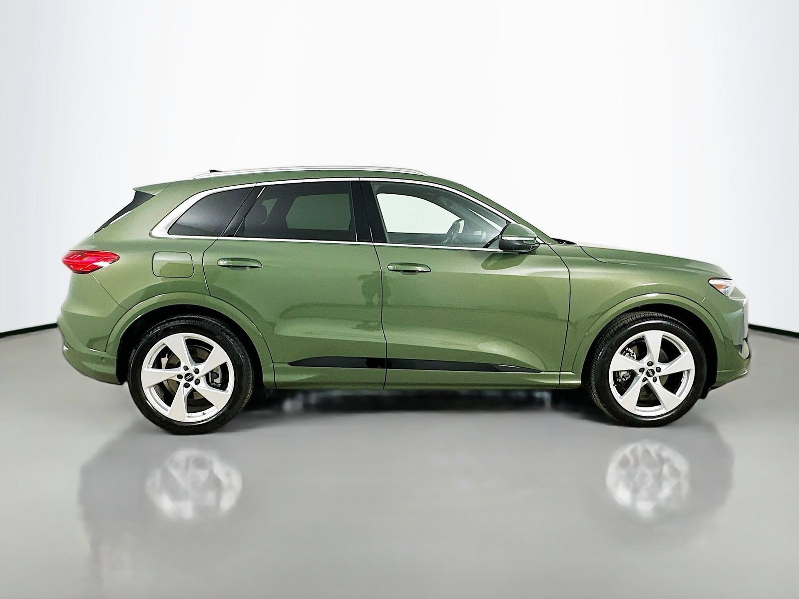 Used 2025 Audi Q5 Prestige AWD/4WD image 4