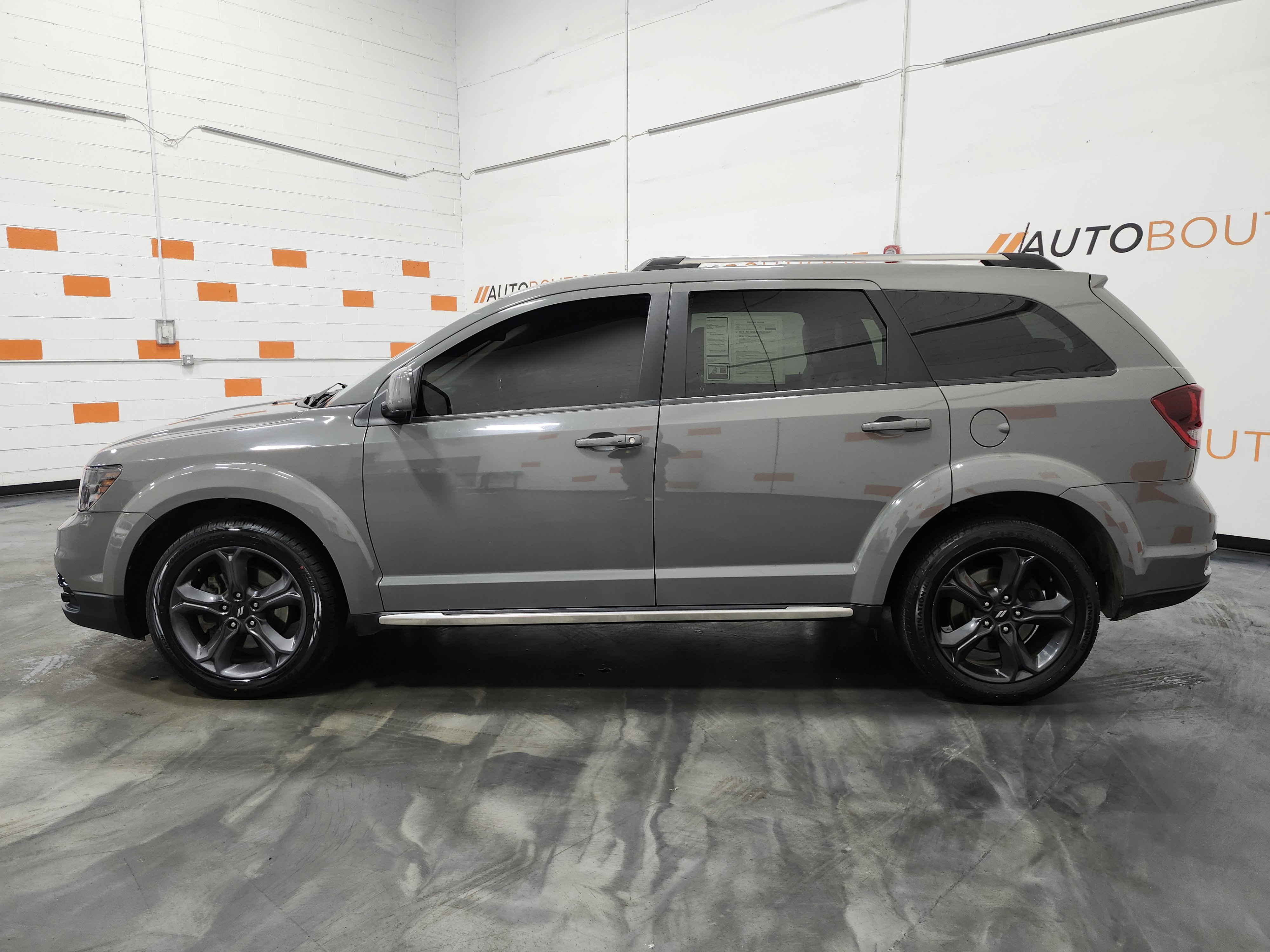 Used 2020 Dodge Journey Crossroad image 13