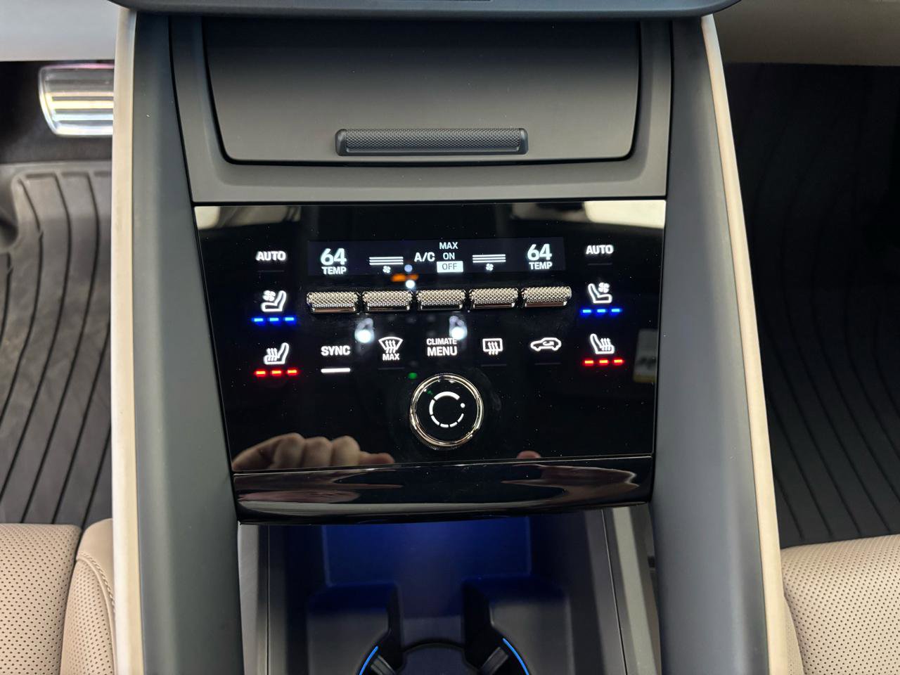 Used 2024 Porsche Macan Turbo Electric image 25