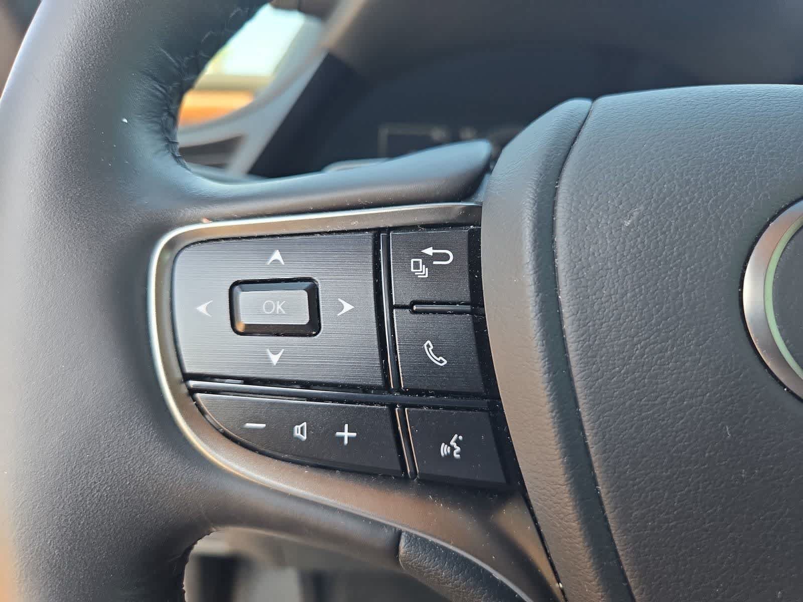 Used 2024 Lexus ES 350 w/ Technology Package FWD image 20
