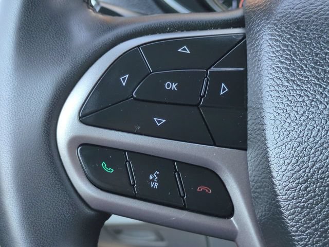 Used 2022 Jeep Cherokee Limited AWD/4WD image 25