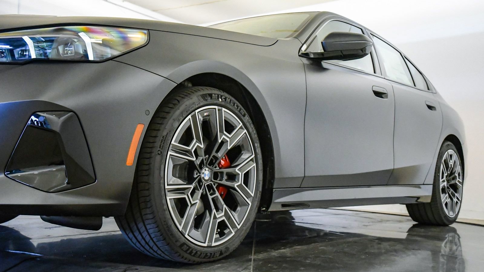 New 2026 BMW 530i RWD image 10