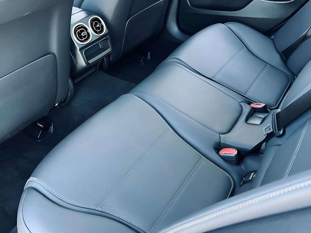 Used 2024 Mercedes-Benz C 300 4MATIC Sedan image 15