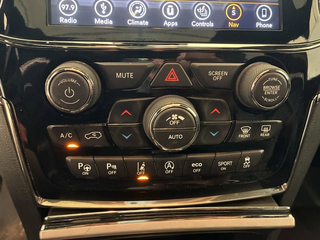 Used 2019 Jeep Grand Cherokee High Altitude AWD/4WD image 15
