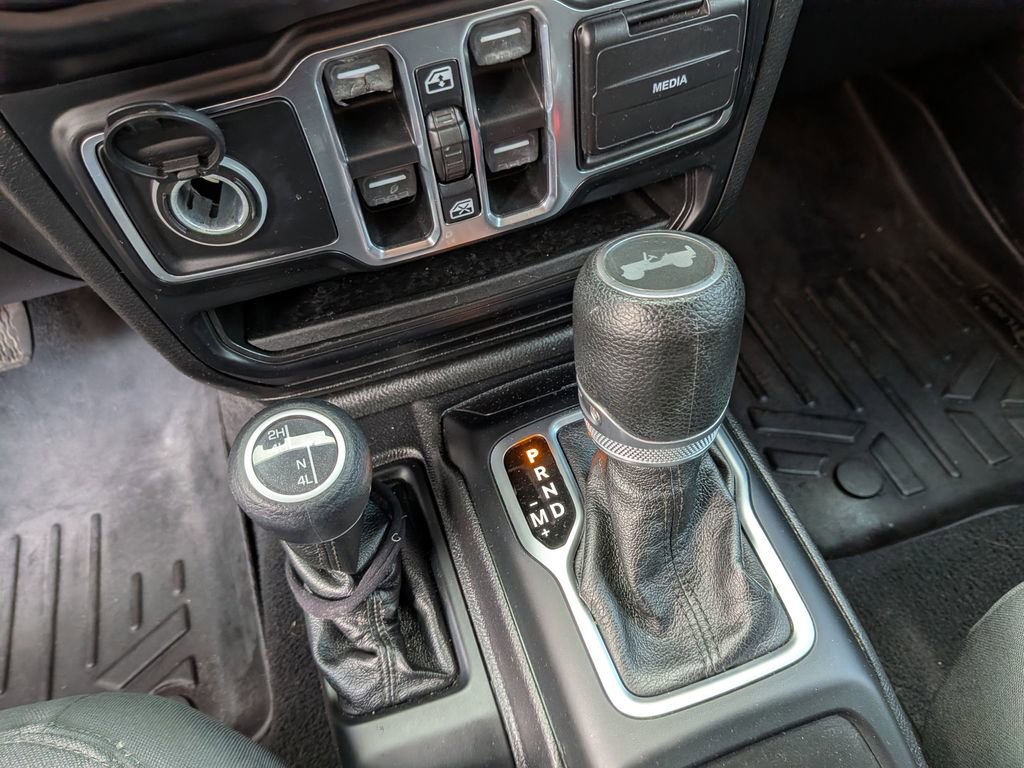 Used 2021 Jeep Wrangler Unlimited Sport image 11