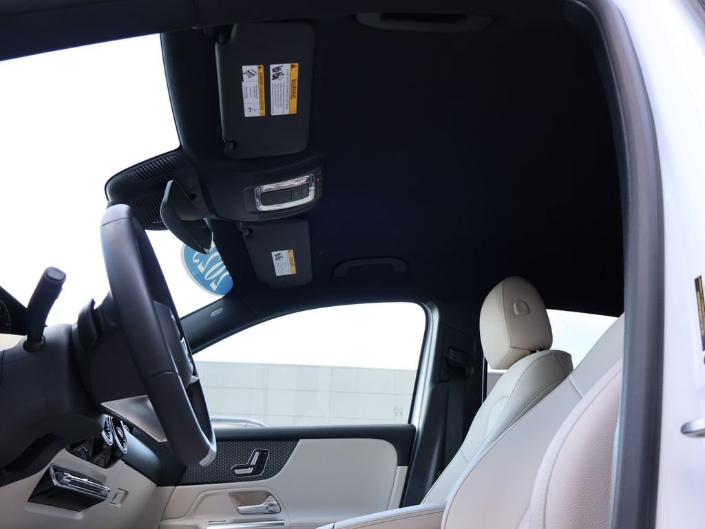 Certified 2025 Mercedes-Benz GLA 250 4MATIC image 39