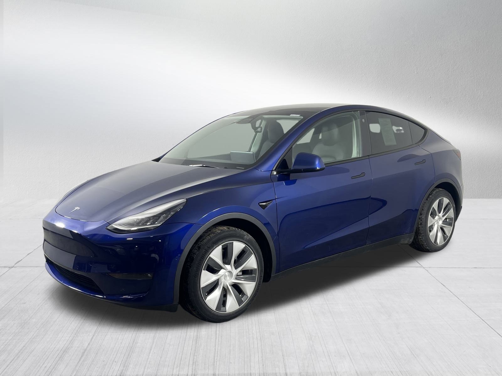 Used 2021 Tesla Model Y Long Range video 3