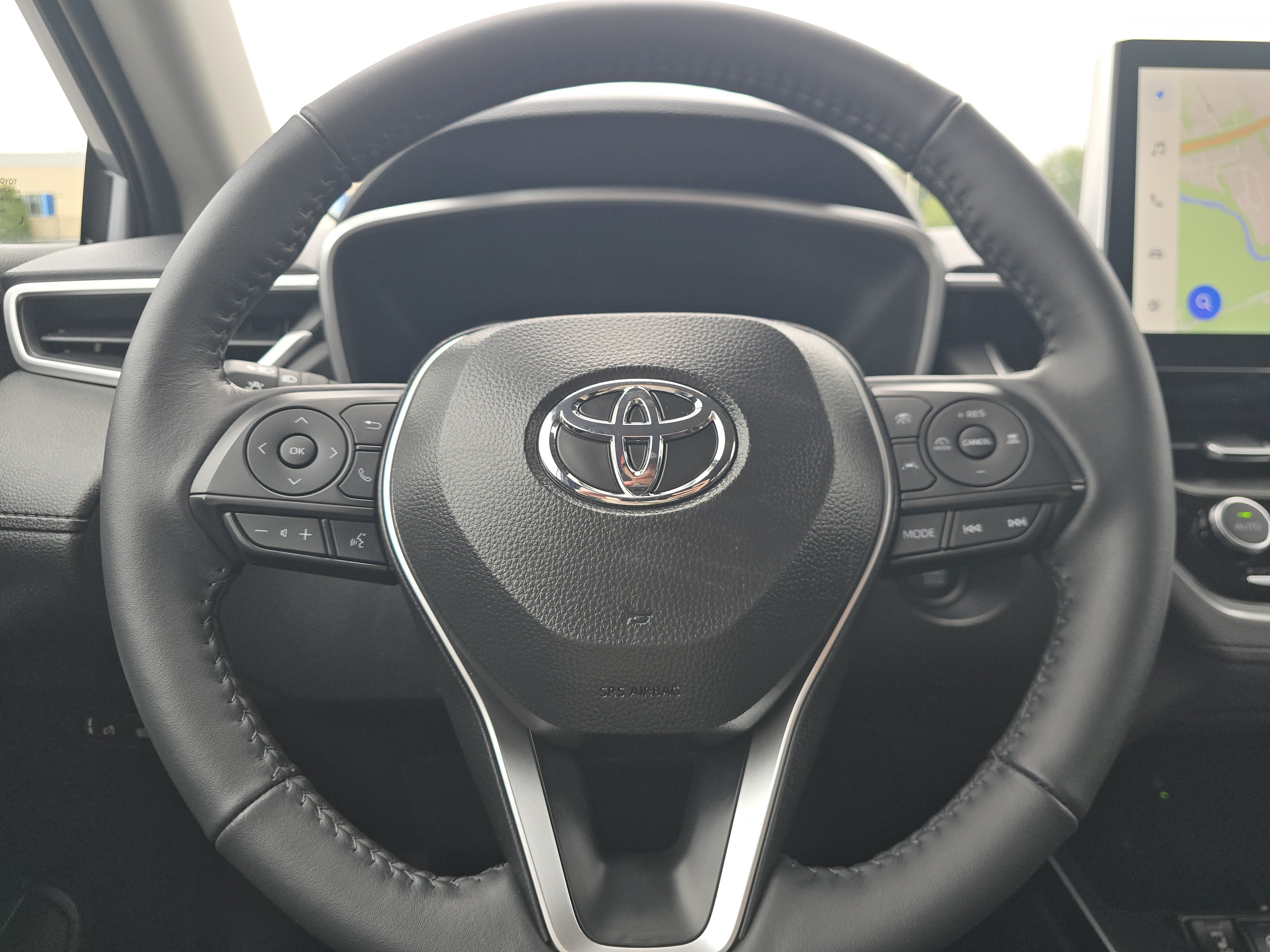 Used 2026 Toyota Corolla Cross XLE AWD/4WD image 23