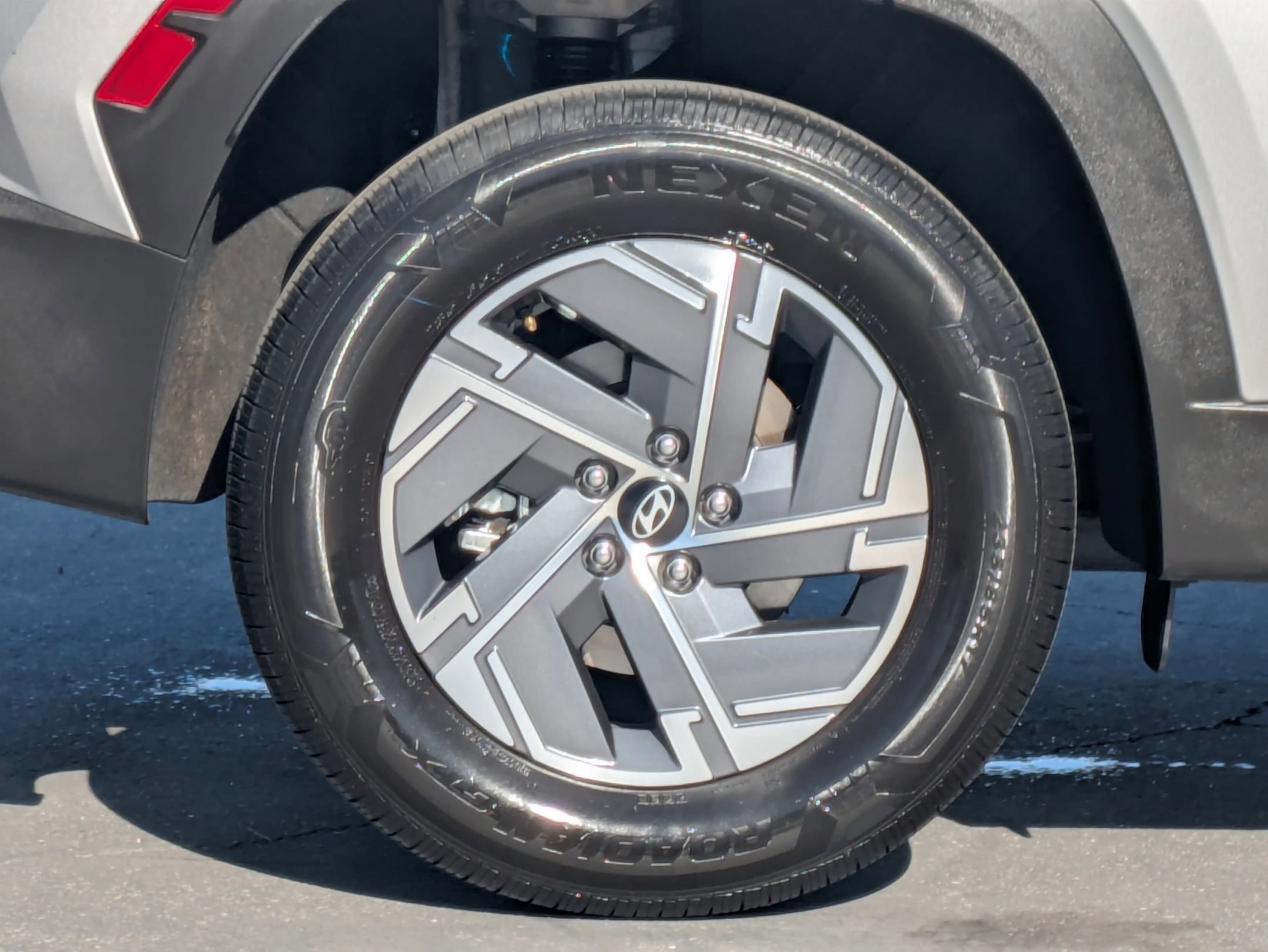 Used 2025 Hyundai Tucson Blue image 9