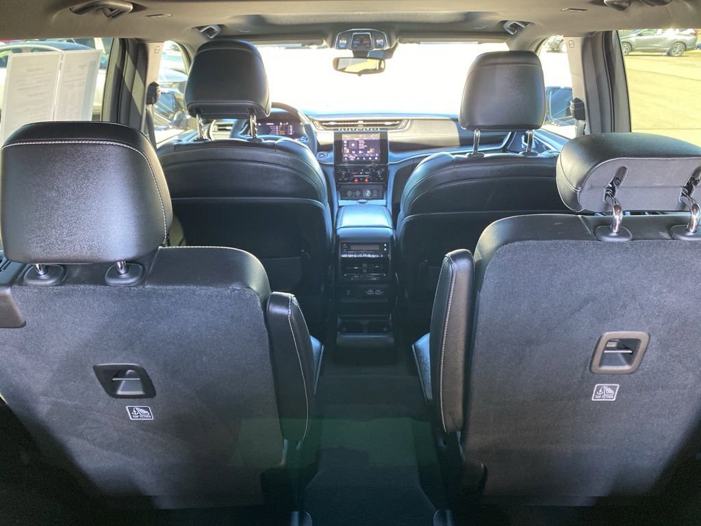 Used 2023 Jeep Grand Cherokee L Laredo image 19