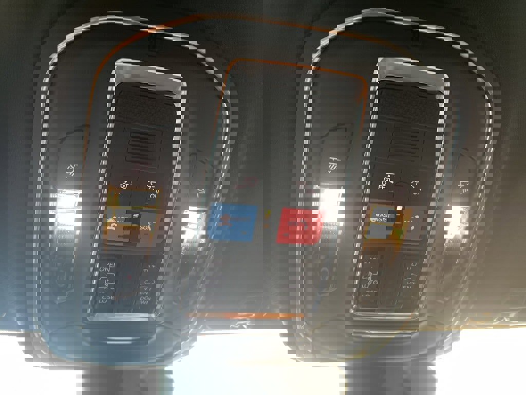 New 2025 Jeep Grand Cherokee Laredo X image 34