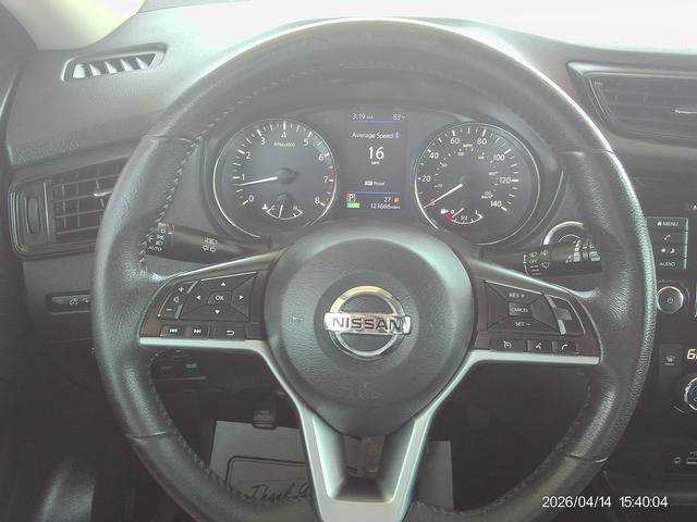 Used 2018 Nissan Rogue SV AWD/4WD image 10