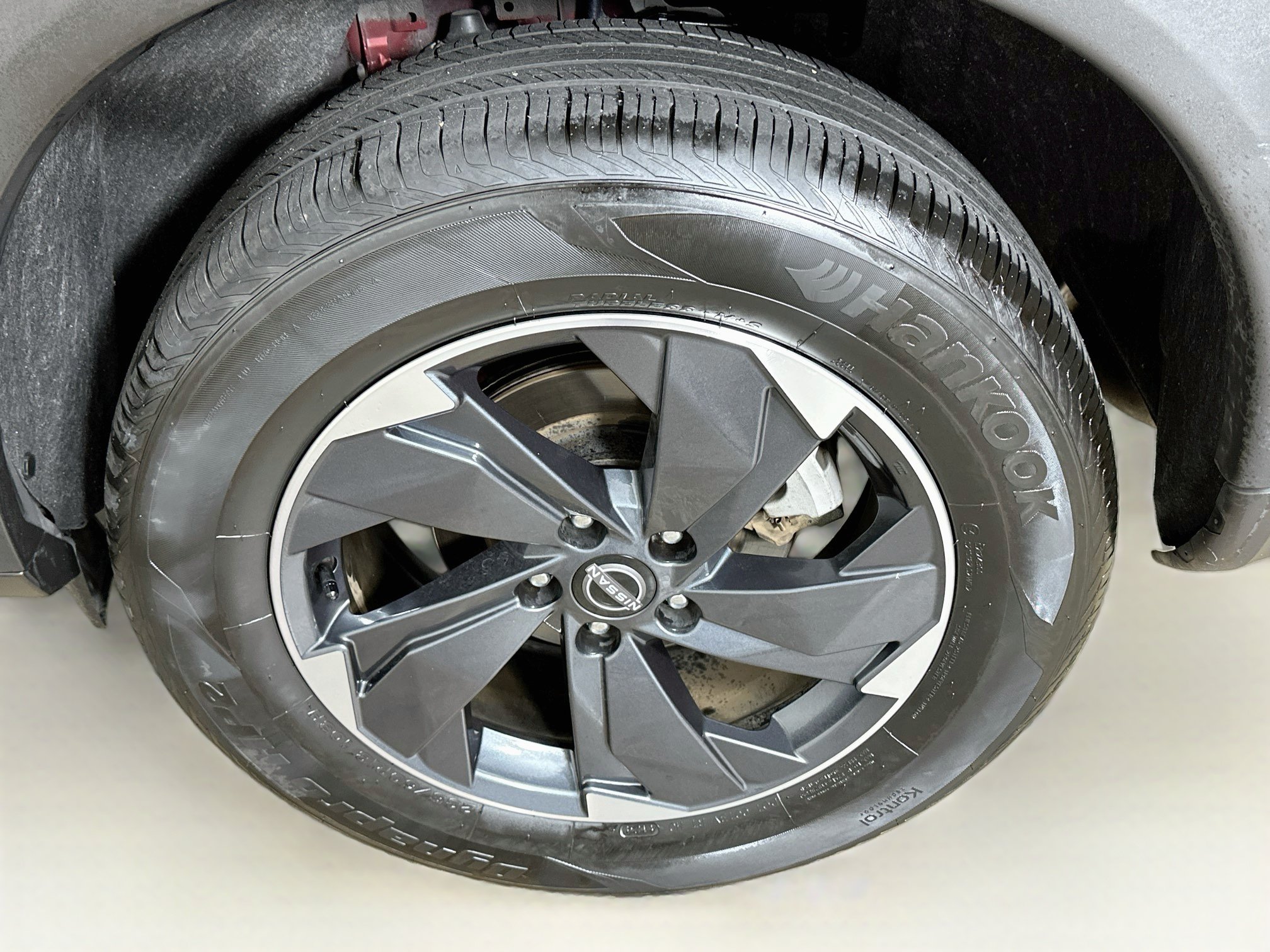 Used 2025 Nissan Rogue SV AWD/4WD image 11