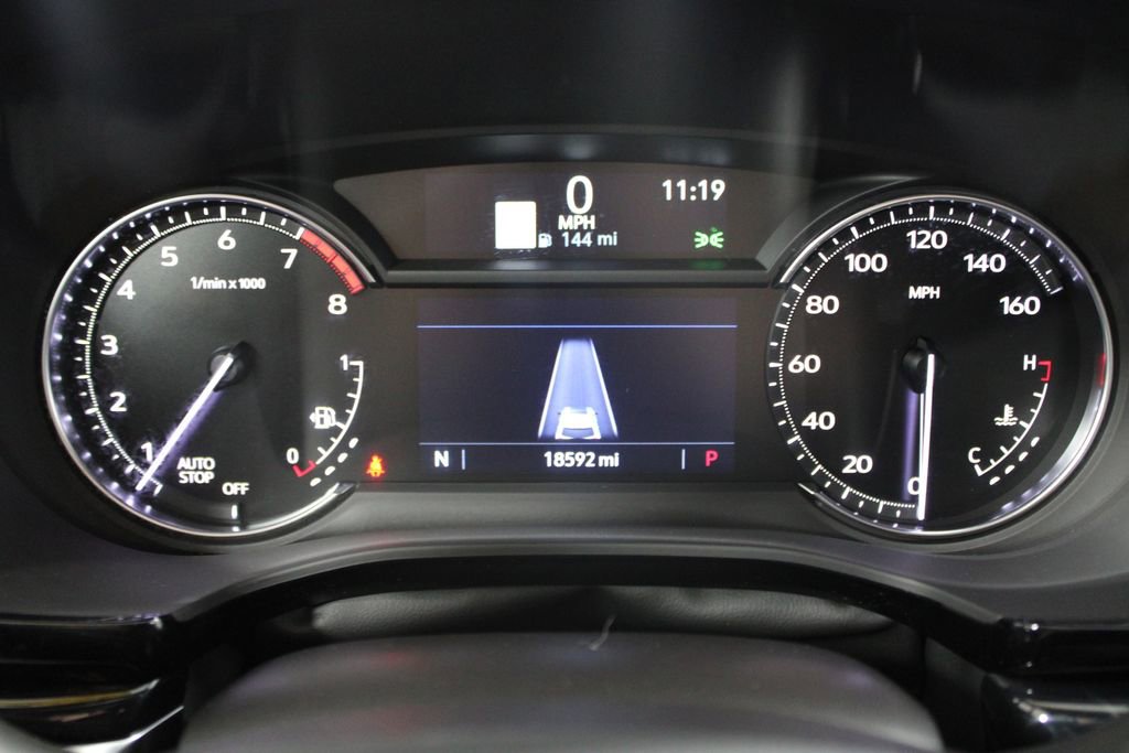 Used 2025 Cadillac XT6 Premium Luxury image 38