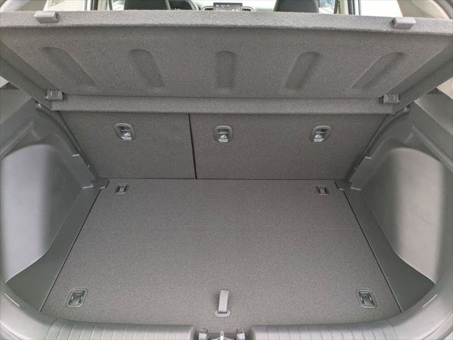 New 2026 Hyundai Venue SEL FWD image 40
