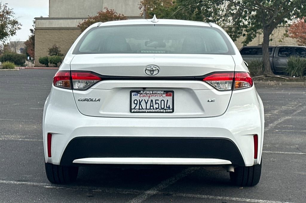 Used 2021 Toyota Corolla LE image 5