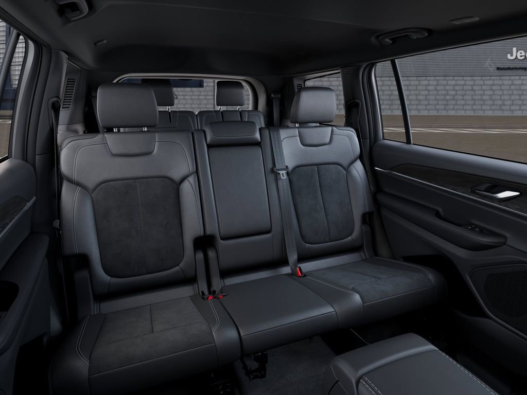 New 2026 Jeep Grand Cherokee L 2WD image 15