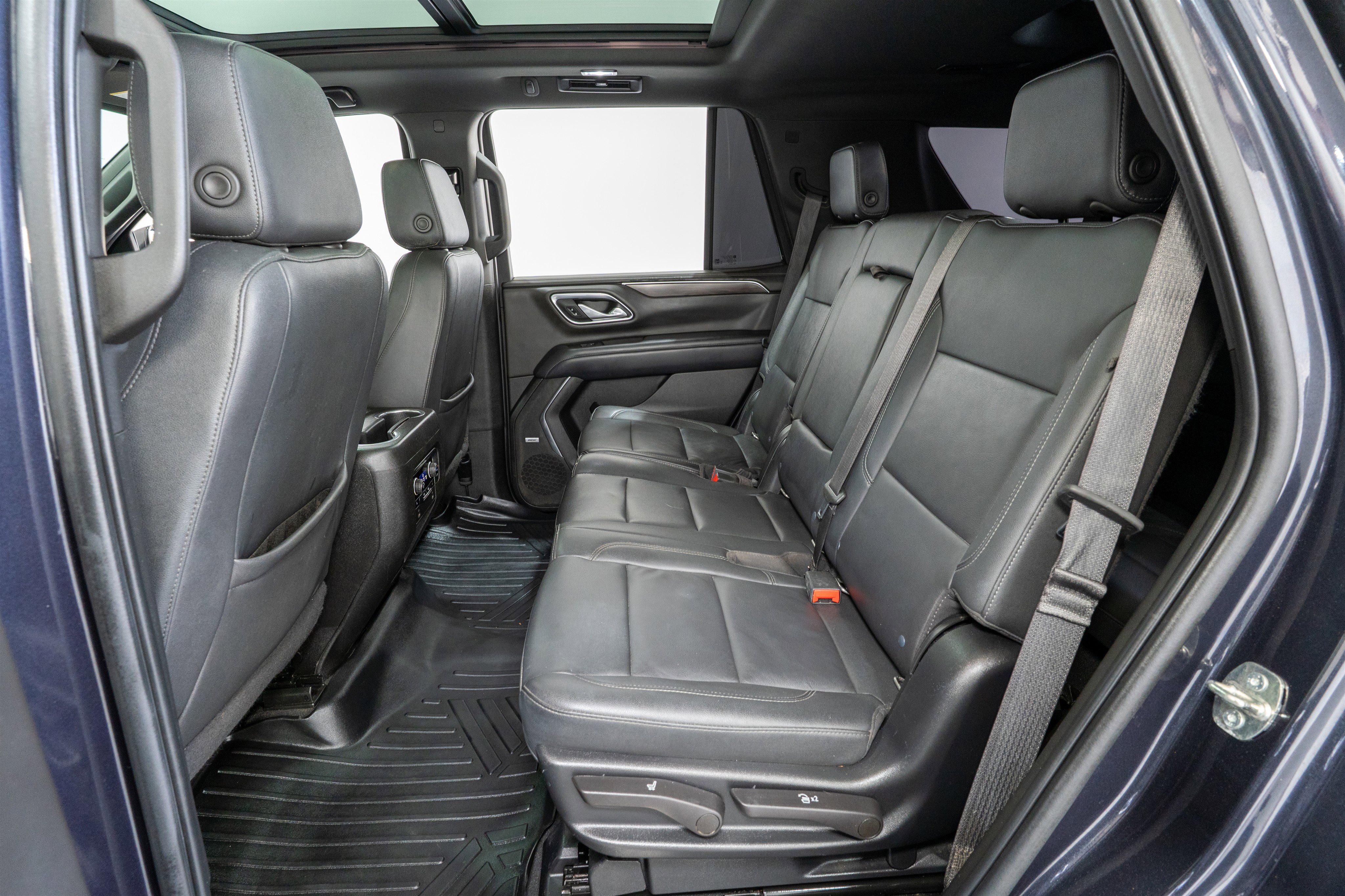 Used 2022 Chevrolet Tahoe LT w/ Luxury Package image 30