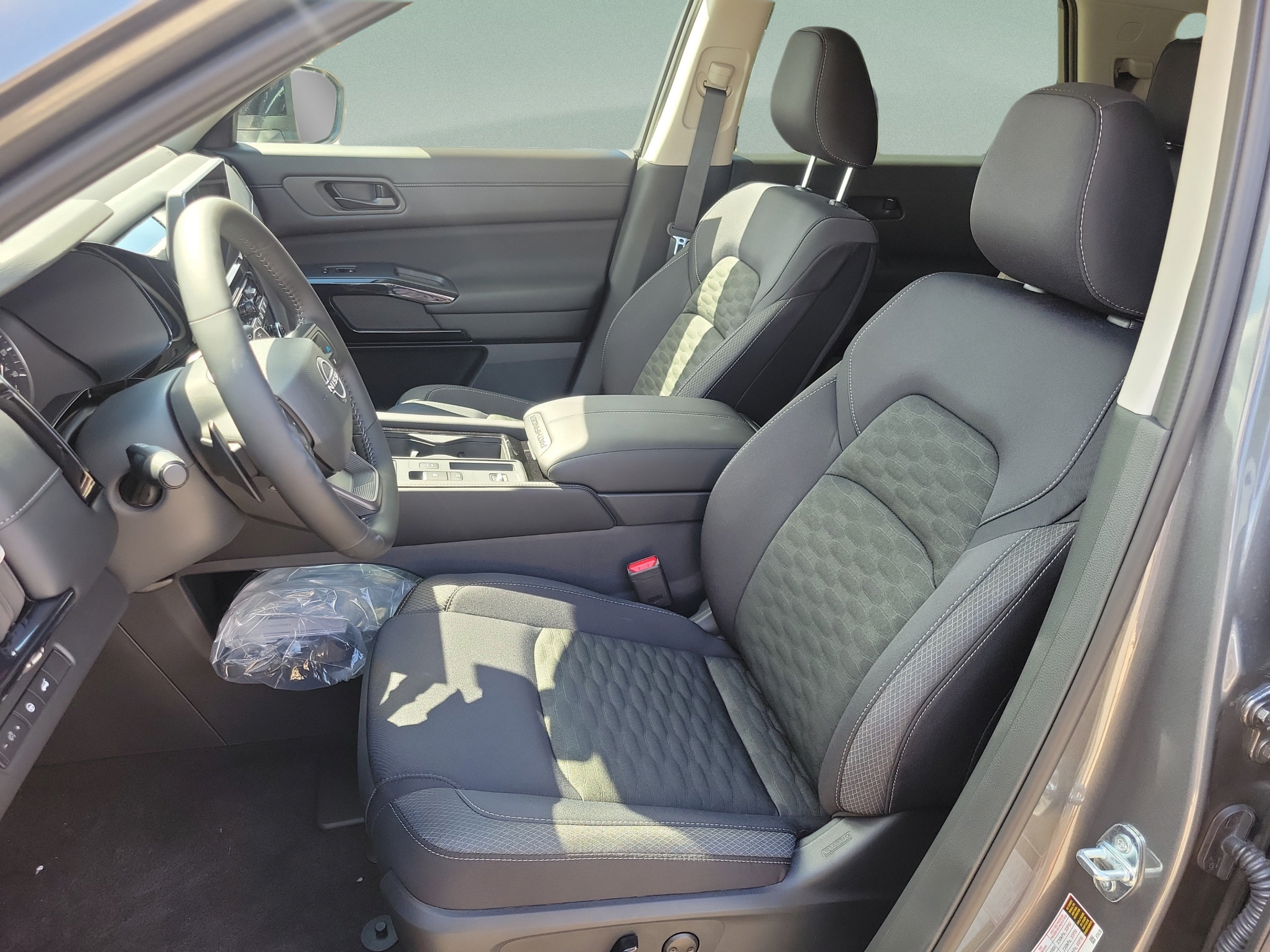 New 2026 Nissan Pathfinder SV w/ Cargo Package FWD image 17