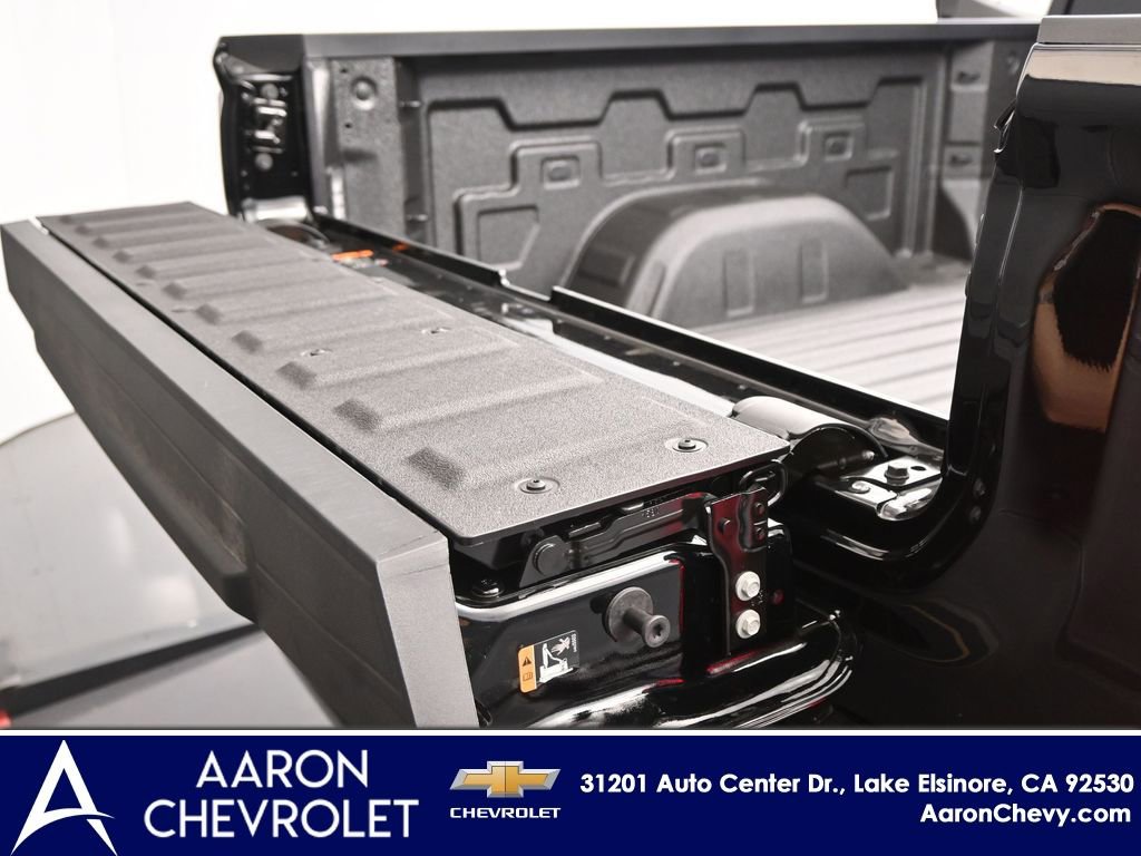 New 2026 Chevrolet Silverado 1500 RST w/ Dark Appearance Package image 46