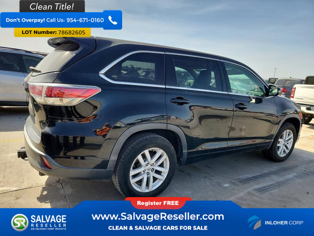 Used 2015 Toyota Highlander LE image 4
