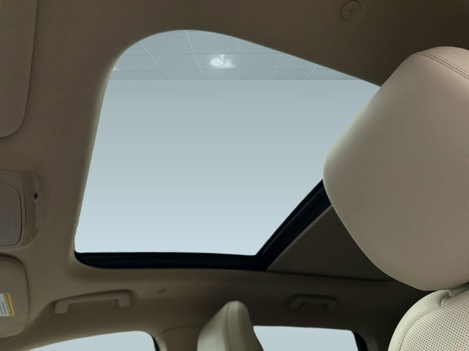 Used 2020 Lincoln Nautilus Reserve image 16