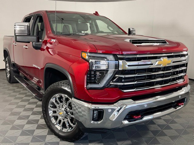 Used 2026 Chevrolet Silverado 2500 LTZ w/ LTZ Plus Package AWD/4WD image 45
