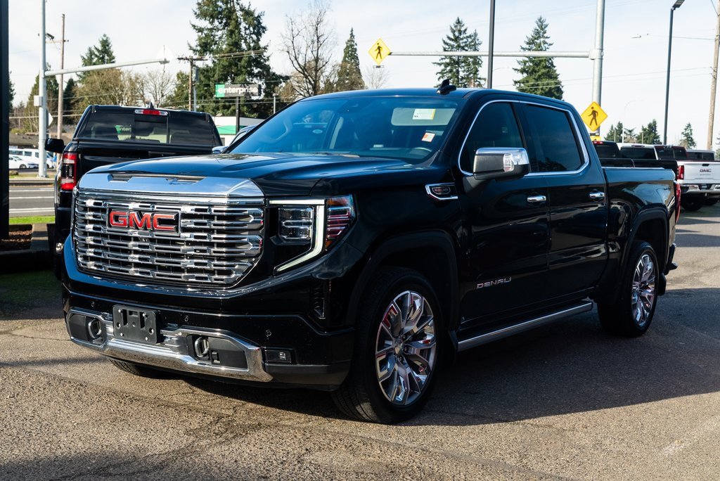 Used 2023 GMC Sierra 1500 Denali w/ Denali Reserve Package image 3
