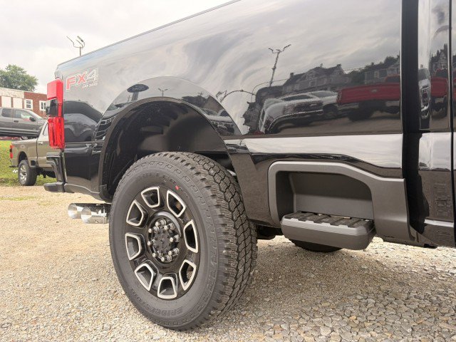 New 2027 Ford F250 Platinum w/ FX4 Off-Road Package AWD/4WD image 13