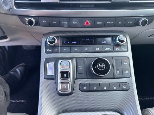 Used 2023 Hyundai Palisade Limited FWD image 5