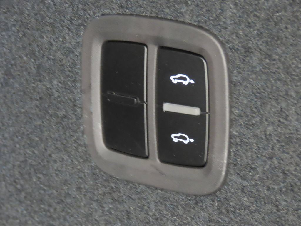 Certified 2026 Porsche Cayenne S AWD/4WD image 48
