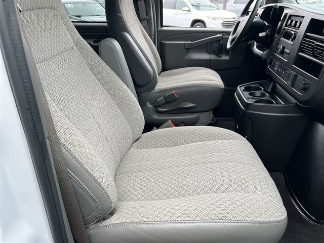 Certified 2025 Chevrolet Express 3500 LT w/ LT Preferred Equipment Group image 29