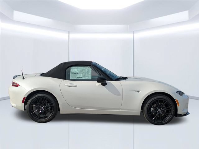 New 2026 MAZDA MX-5 Miata Club w/ Interior Package RWD image 7