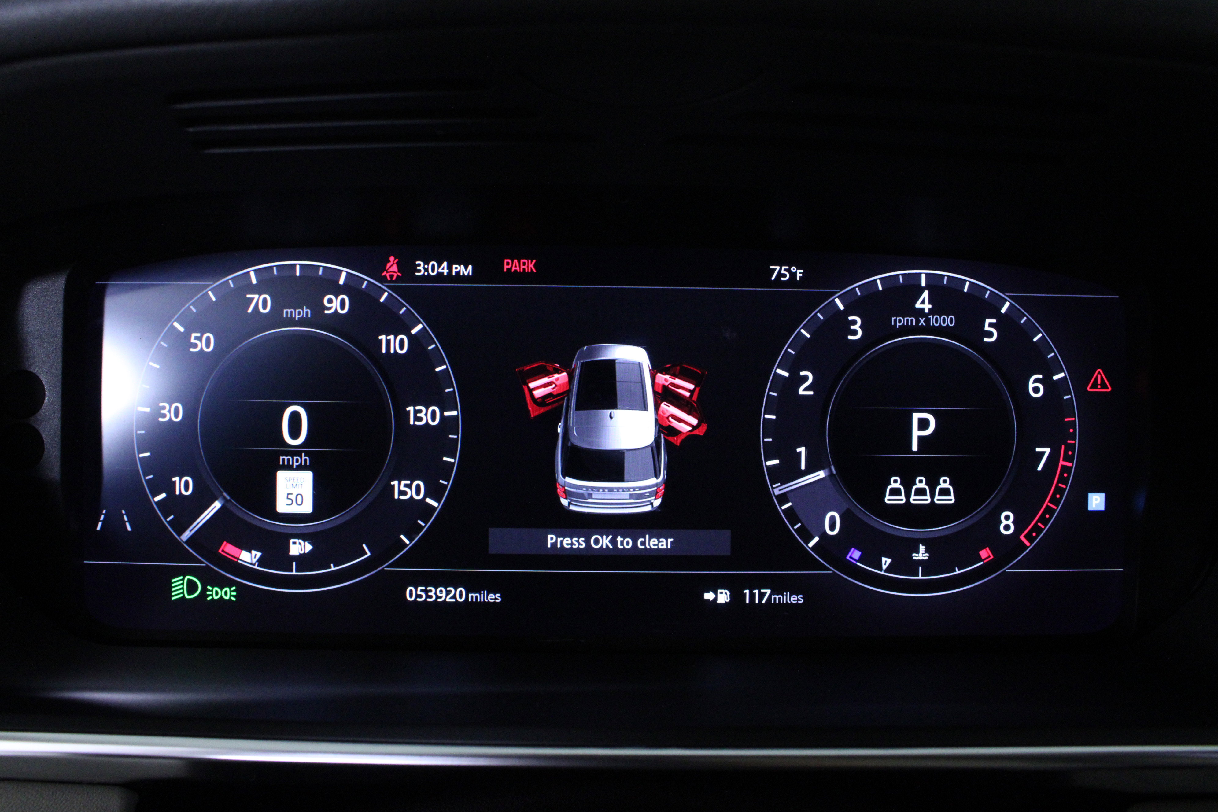 Used 2019 Land Rover Range Rover HSE image 27