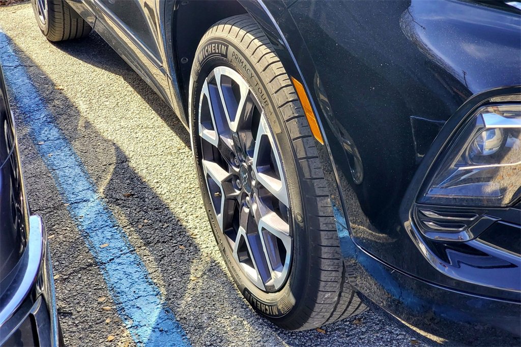 Used 2025 Chevrolet Blazer RS image 4