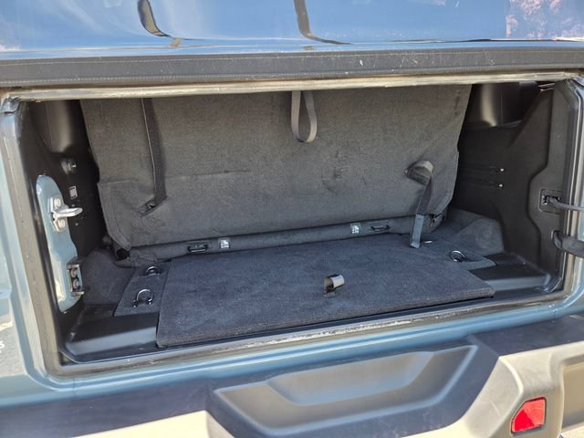 Used 2024 Jeep Wrangler Rubicon AWD/4WD image 9
