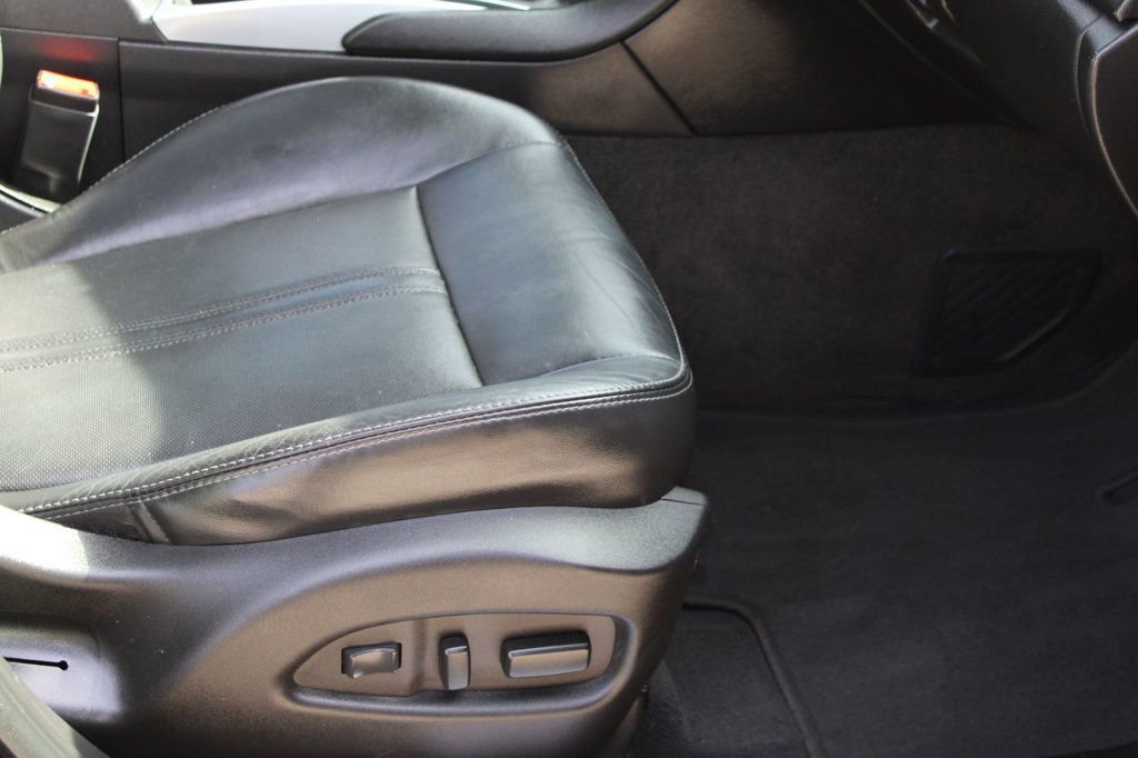 Used 2016 Cadillac SRX Luxury w/ Driver Awareness Package image 22