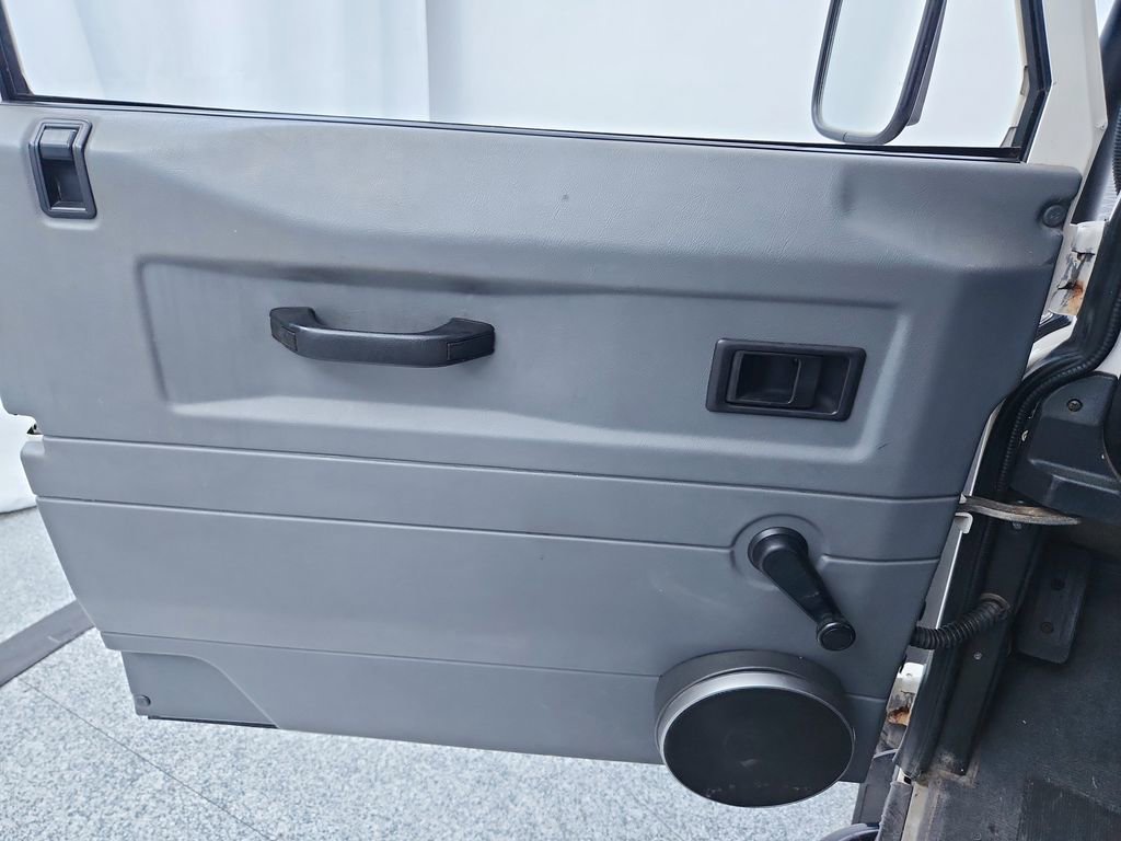 Used 1997 Land Rover Defender 90 image 20