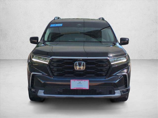 Certified 2025 Honda Pilot Elite image 2