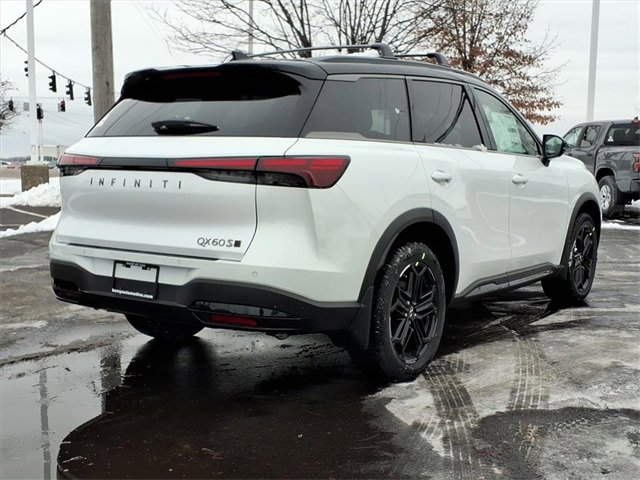 New 2026 INFINITI QX60 Sport w/ Dark Cargo Package image 4