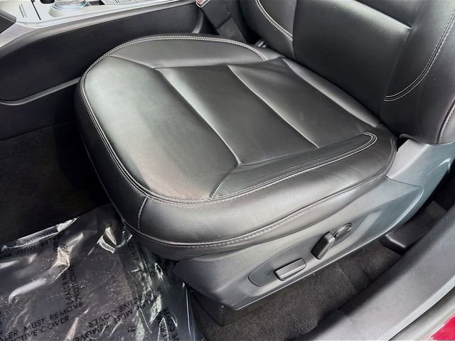 Used 2022 Ford Explorer XLT w/ Equipment Group 202A AWD/4WD image 19